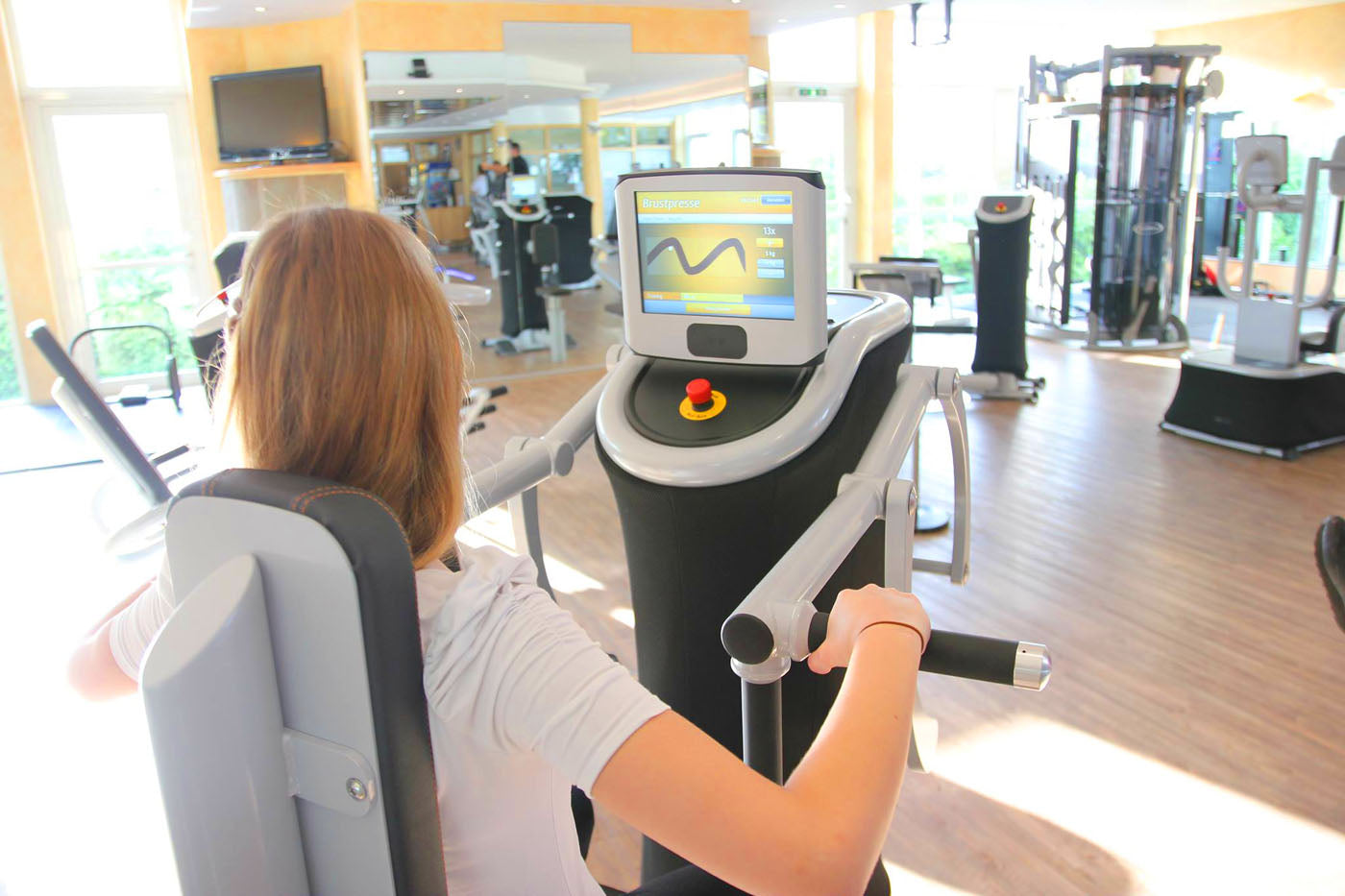 eGym 8er Kraft Zirkel, 8 Kraftgeräte, inkl. PREMIUM Software, Baujahr 2014, Lady Version, gebraucht - überholter Zustand