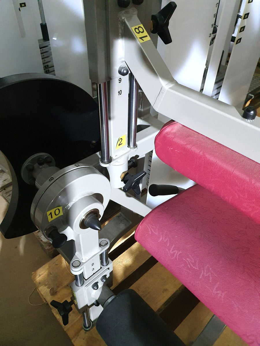 RMA Beinstrecker und Beinbeuger Kombimaschine, sitzend und liegend, Silber, gebraucht - überholter Zustand