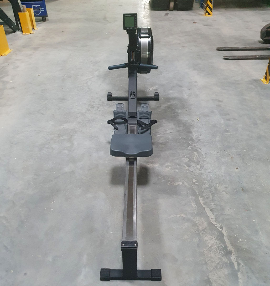 Concept2 Rudergerät Modell E / D mit PM5 Monitor - Farbe Schwarz - gebraucht - geprüfter Zustand