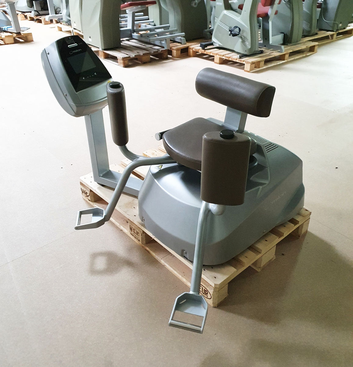 Milon Premium Adduktoren - Abduktorenmaschinen, Hip Abductor and Adductor, 2 Geräte im Set, Gehäuse Aluminium gebürstet, gebraucht - überholter Zustand