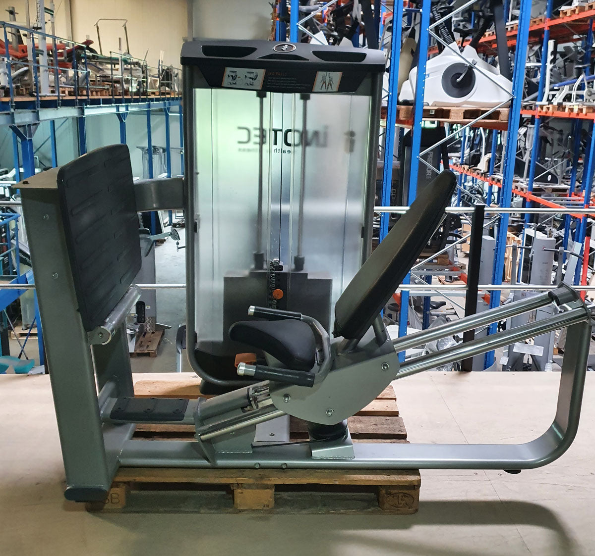 Inotec Beinpresse, Leg Press, Rahmenfarbe Silber, Polsterfarbe Schwarz, gebraucht - überholter Zustand
