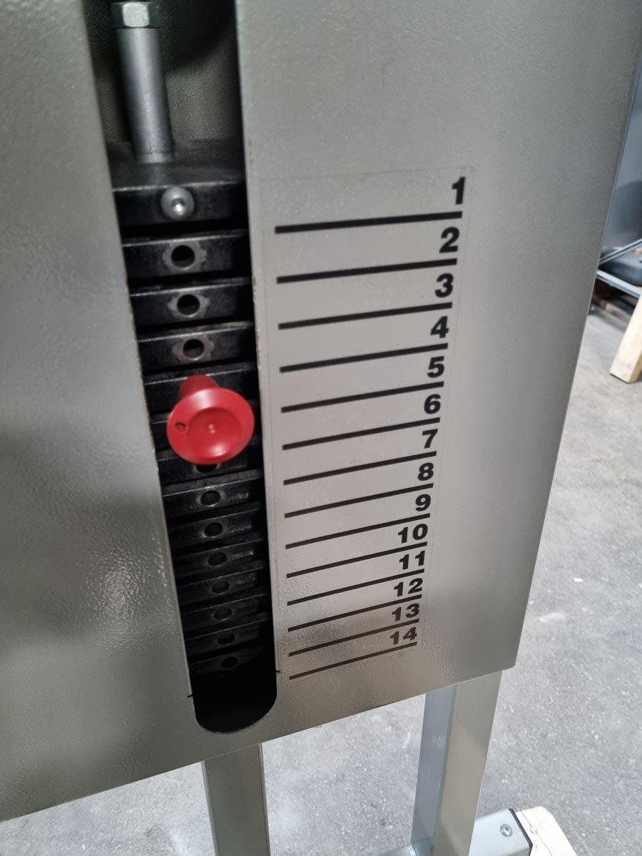 Norsk Sanimed Butterfly Reverse, verstellbar, 2 in 1 Kombigerät, Haltungs und Bruststabilisator, Rahmenfarbe Silber-Grau, gebraucht - überholter Zustand