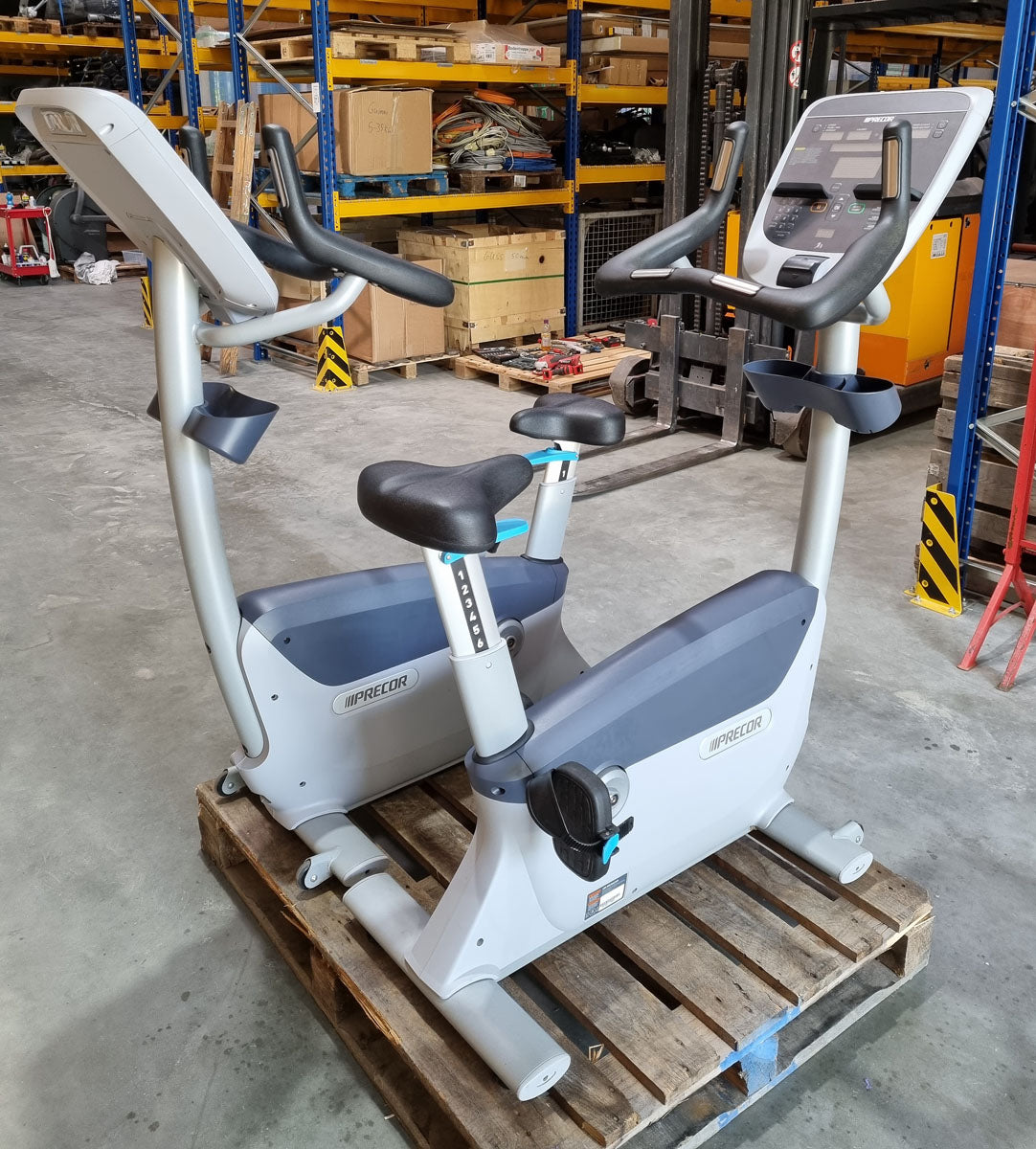 Precor 6 Cardioeräte im Set, nur 3 Jahre alt, neue Modelle, Laufband, AMT, Crosstrainer EFX, Ergometer, Recumbent etc, gebraucht - überholter Zustand
