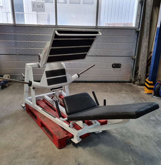 Beinpresse 45° Plate loaded - 30mm Scheibenaufnahme - 50mm Optional, Rahmenfarbe Weiß, Polsterfarbe Schwarz, gebrauchter - überholter Zustand