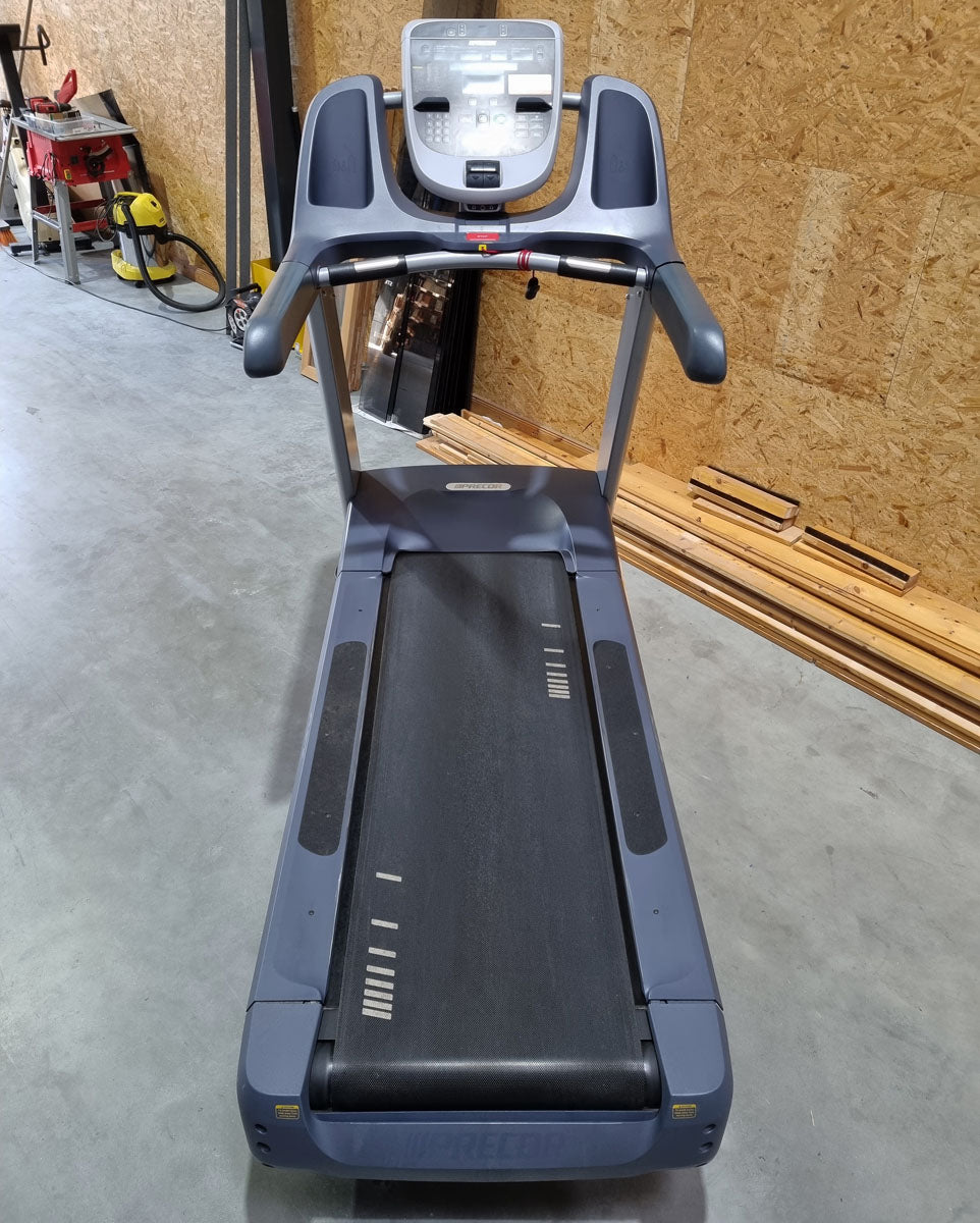 Precor 6 Cardioeräte im Set, nur 3 Jahre alt, neue Modelle, Laufband, AMT, Crosstrainer EFX, Ergometer, Recumbent etc, gebraucht - überholter Zustand