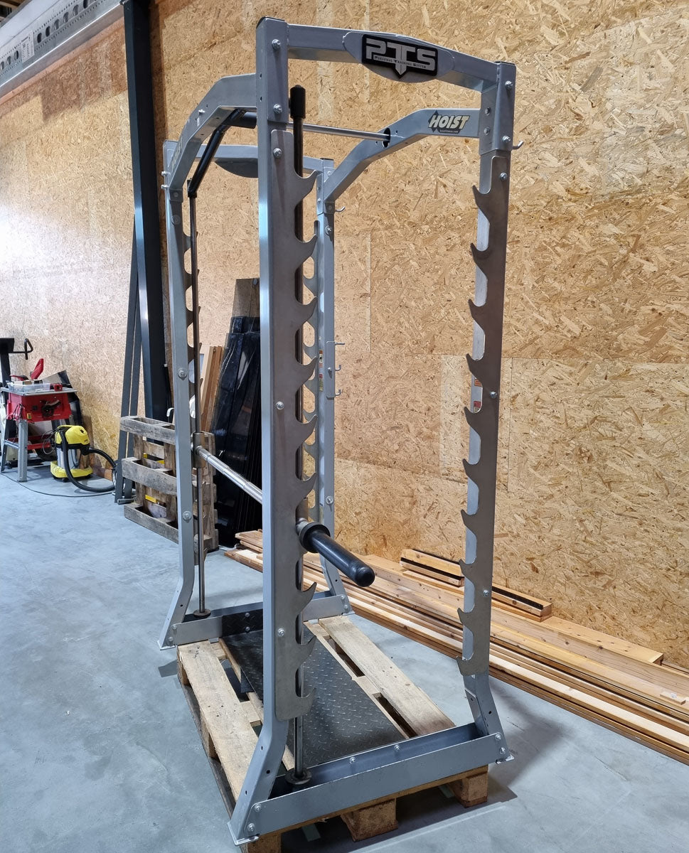 Hoist PTS 3D Multipresse mit Kabelzug Crossover, Max Rack Smith Machine with Cable Crossover, Dual Adjustable Pulley DAP, Rahmenfarbe Silber, gebrauchter - überholter Zustand