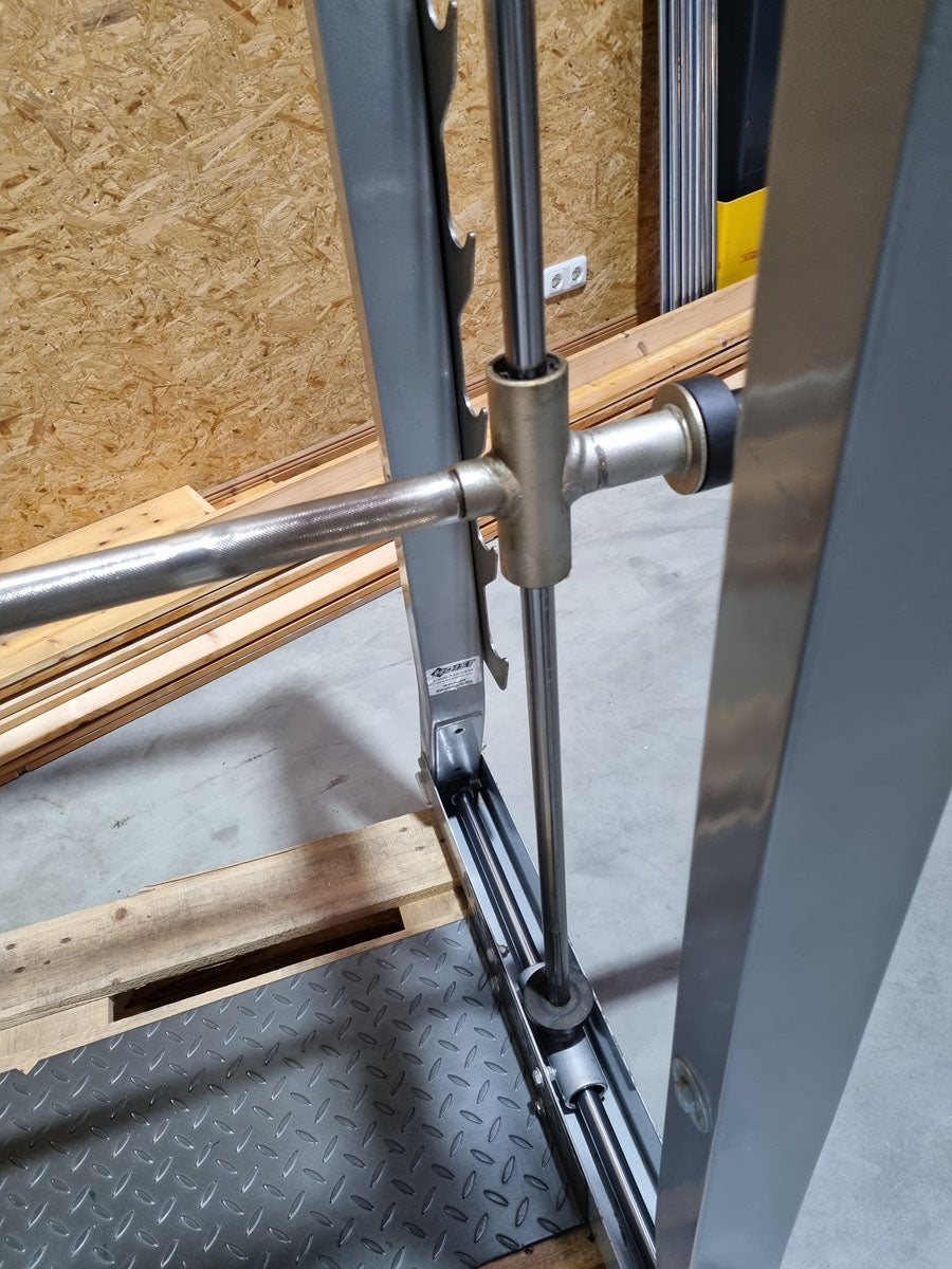 Hoist PTS 3D Multipresse mit Kabelzug Crossover, Max Rack Smith Machine with Cable Crossover, Dual Adjustable Pulley DAP, Rahmenfarbe Silber, gebrauchter - überholter Zustand