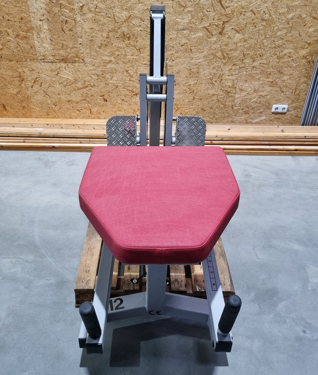 Dr. Wolff Gluteus Radial, Elypso 400 Pomaschine, Rahmenfarbe Silber, Polsterfarbe Rot, gebraucht - überholter Zustand