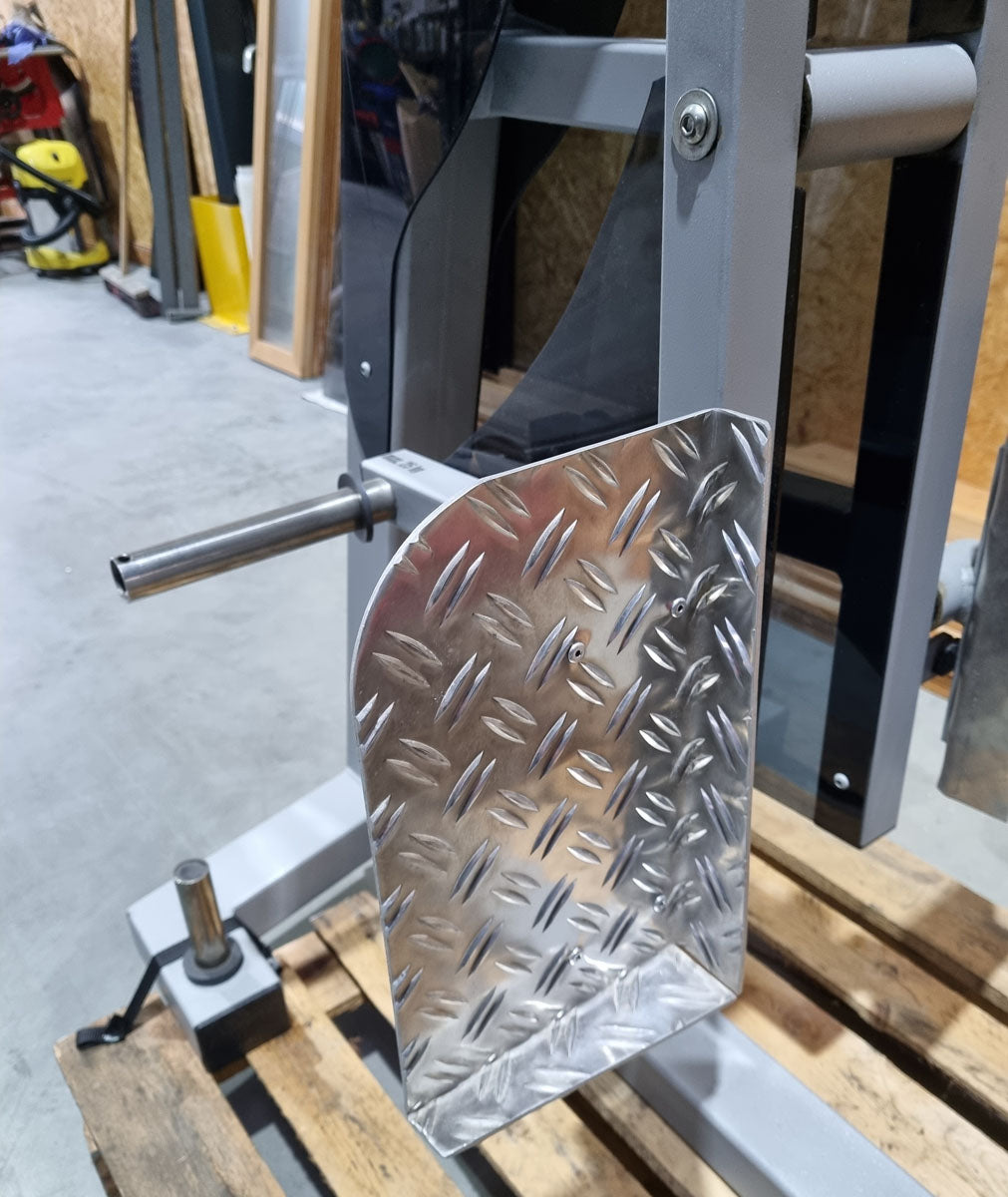 Dr. Wolff Gluteus Radial, Elypso 400 Pomaschine, Rahmenfarbe Silber, Polsterfarbe Rot, gebraucht - überholter Zustand