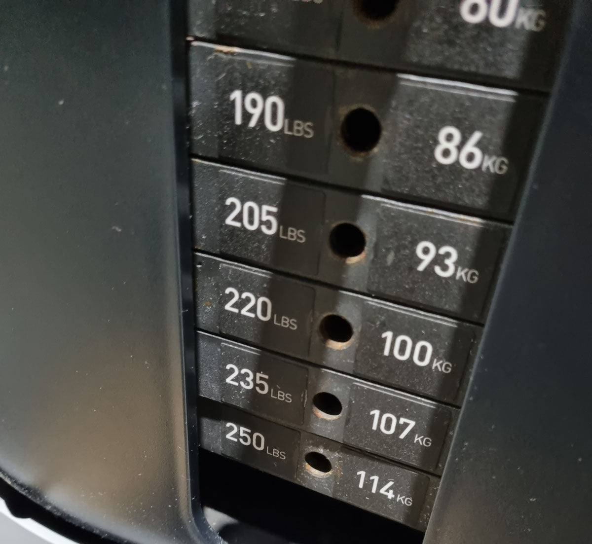 Precor Rudern mit Bruststütze, Row, Lat-Rudern, Rahmenfarbe Schwarz, Polsterfarbe Grau, gebraucht - überholter Zustand