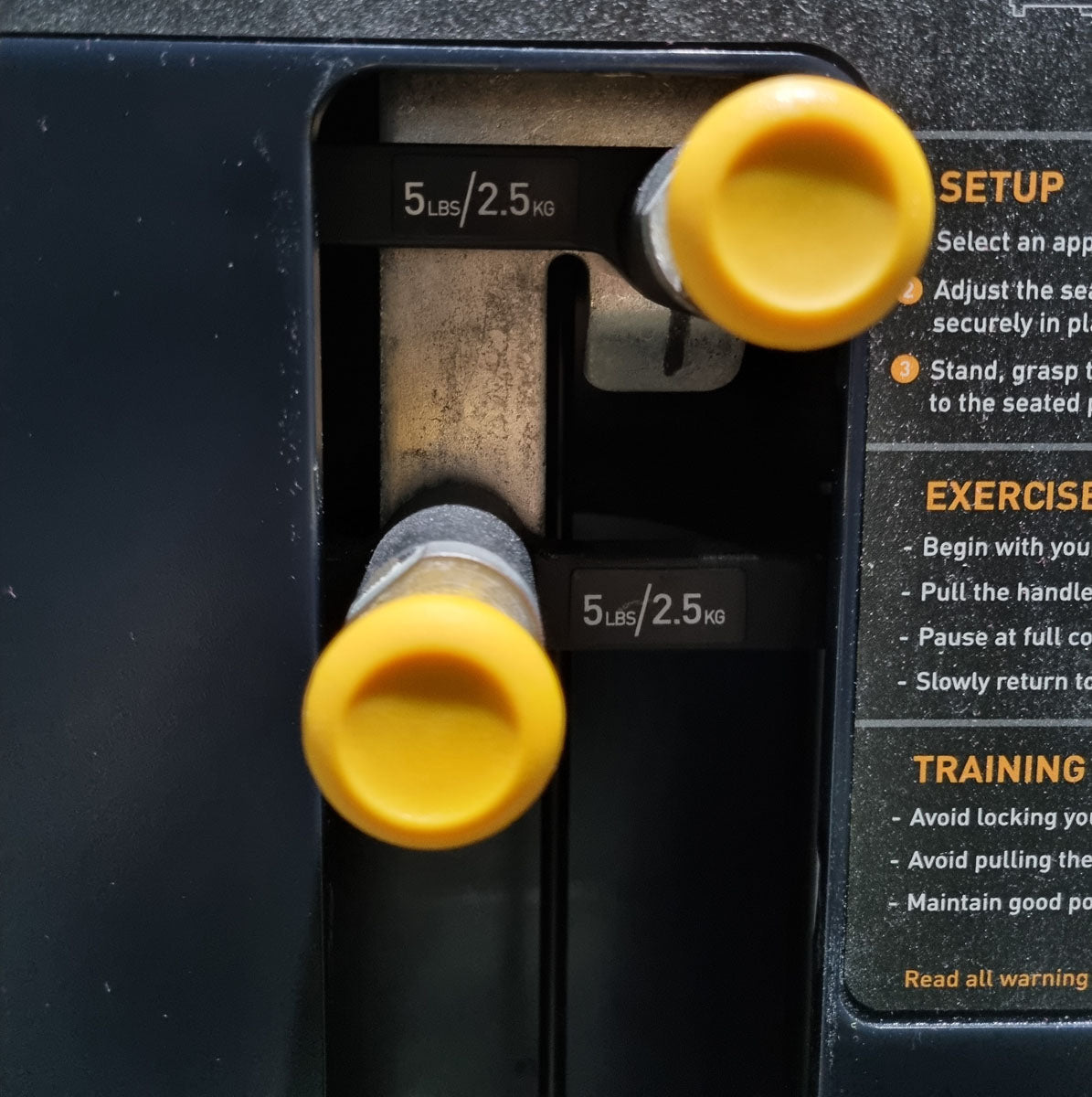 Precor Latzug von Oben, Lat-Pulldown, Rahmenfarbe Schwarz, Polsterfarbe Grau, gebrauchter - überholter Zustand