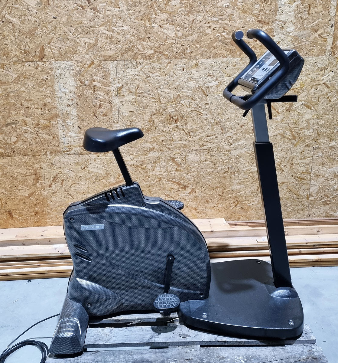 Milon Club Bike Carbon Ergometer Rehab with Low Entry, Rare. Used - Refurbished Condition
