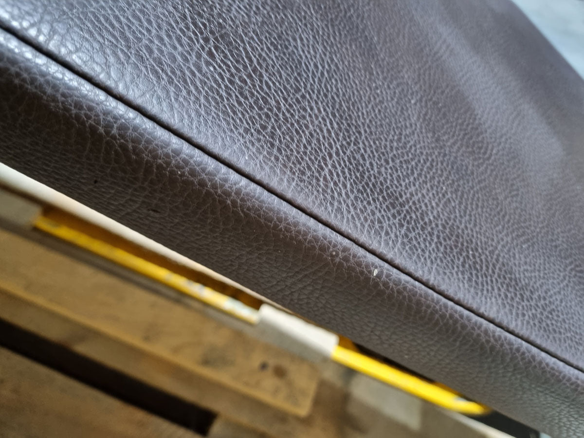 Gym80 Negativ Drückerbank, Decline Benchpress 4847, Sygnum Serie, Rahmen Weiß, Polster Schwarz, gebraucht - überholter Zustand