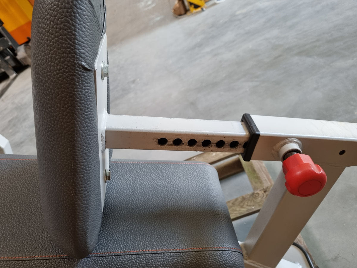 Panatta Schrägdrückerbank, Olympic Incline Bench, Hantelbank Schrägbankdrücken, Rahmenfarbe Silber, gebraucht mit Gebrauchsspuren