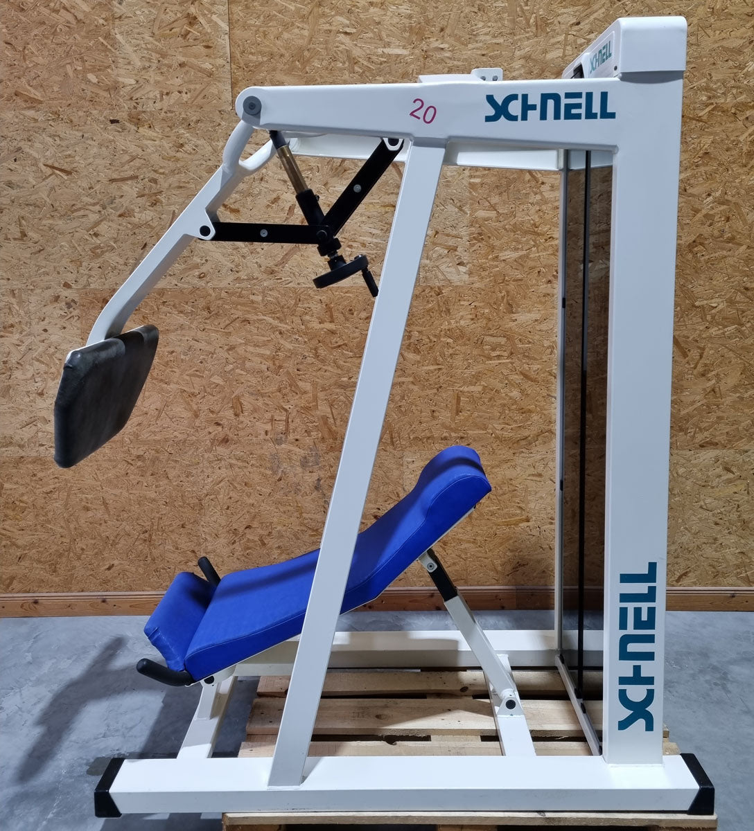 Schnell Beinpresse 45° Legpress, Beinpress-Maschine aus der Target Kompakt Line - Oldschool Bodybuilding, Rahmenfarbe Weiß, gebrauchter - überholter Zustand