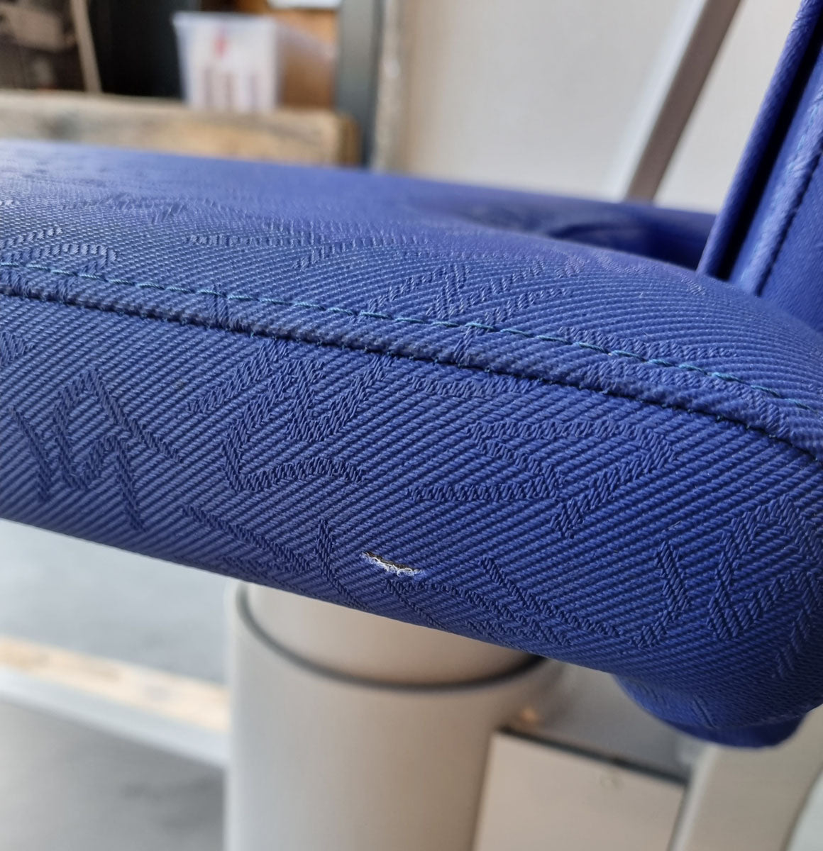 Frei Genius Eco Bankdrückmaschine, Brustpresse, Chestpress, MPG, Reha, Rahmenfarbe Silber, Polsterfarbe Blau, gebraucht - überholter Zustand