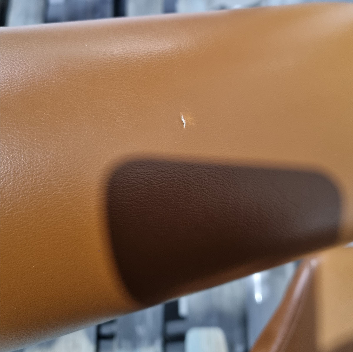 Life Fitness Optima Series Latissimuszug, Latzug, Lat Pulldown OSPD, Rahmenfarbe Silber, Polsterfarbe Braun, gebrauchter - überholter Zustand