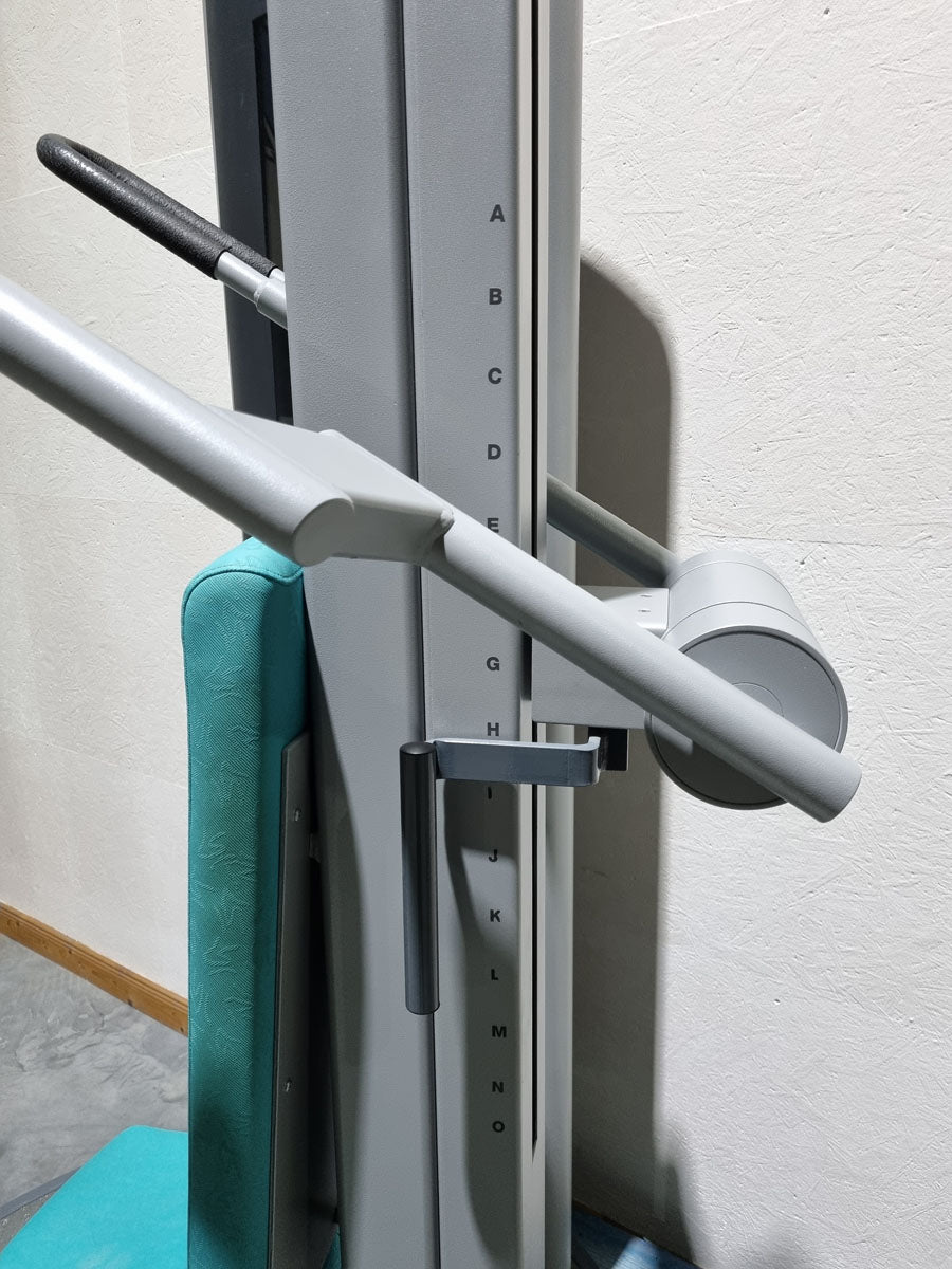 Frei Genius Schulterblattfixator und Stützstemme - Latzug Pulldown und Dips - Kombigerät 2 in 1, Rahmenfarbe Silber - gebraucht - überholter Zustand