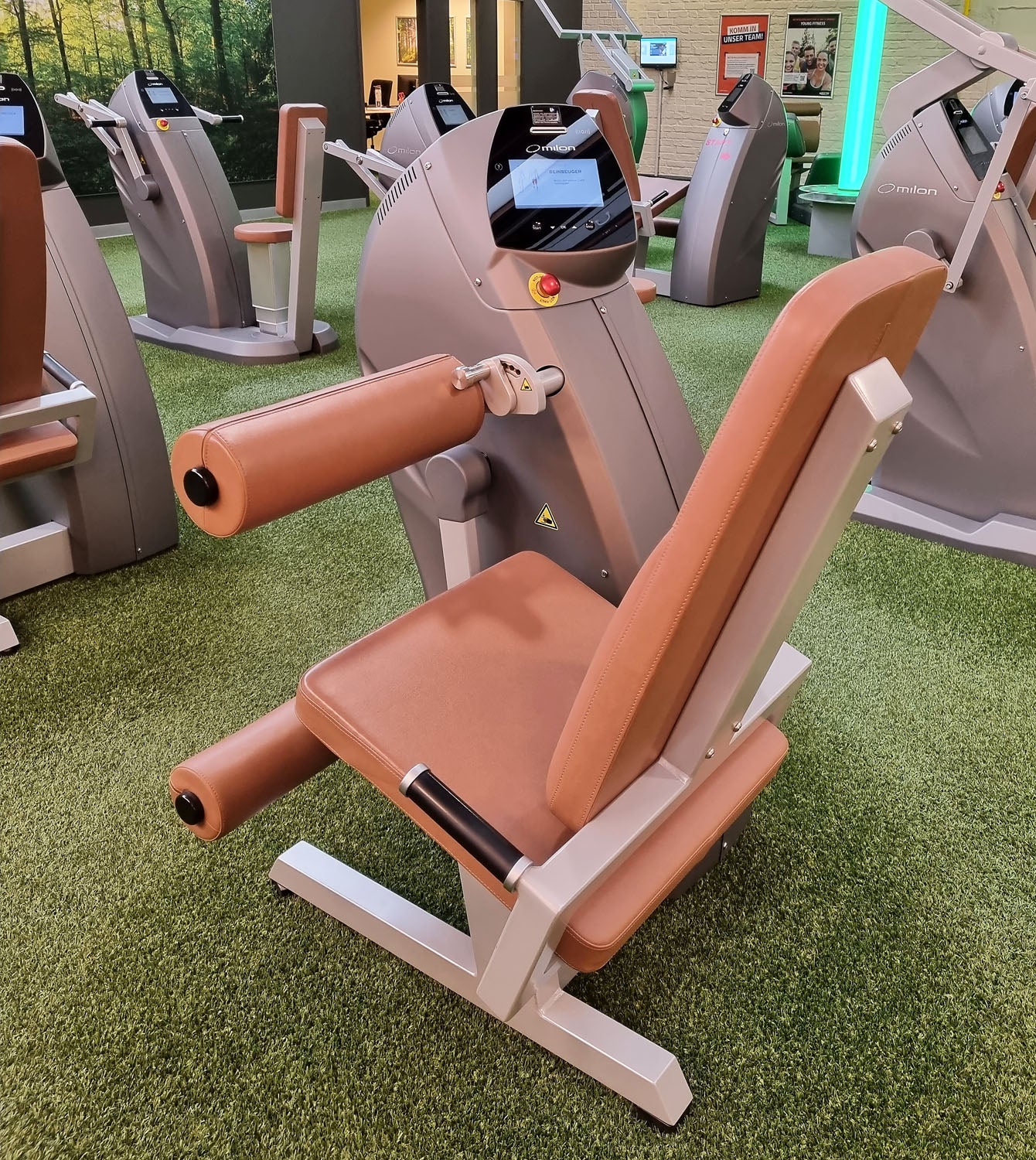 Milon 9er PREMIUM Kraft Zirkel, Baujahr 2017, Gehäuse in Anthrazit Stone, Polster Braun, inkl. LED Ampel, Top Zustand, gebraucht - überholt und Neuwertig