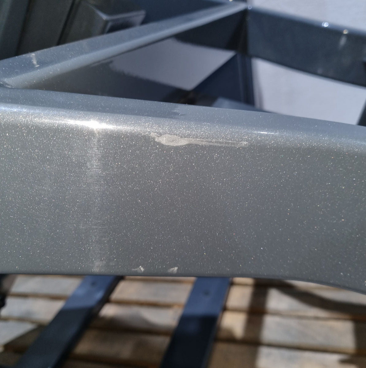 Milon Milcanic Schulterpresse, Shoulder Press, 120kg Gewichtsblock, Overheadpress, Rahmen Anthrazit, gebraucht - Ausstellungsstück - Top Zustand