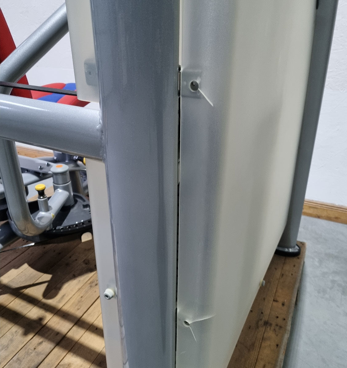 SportsArt Butterfly Dual S933 A933 N933, Pec Fly, frame color silver, used - refurbished condition