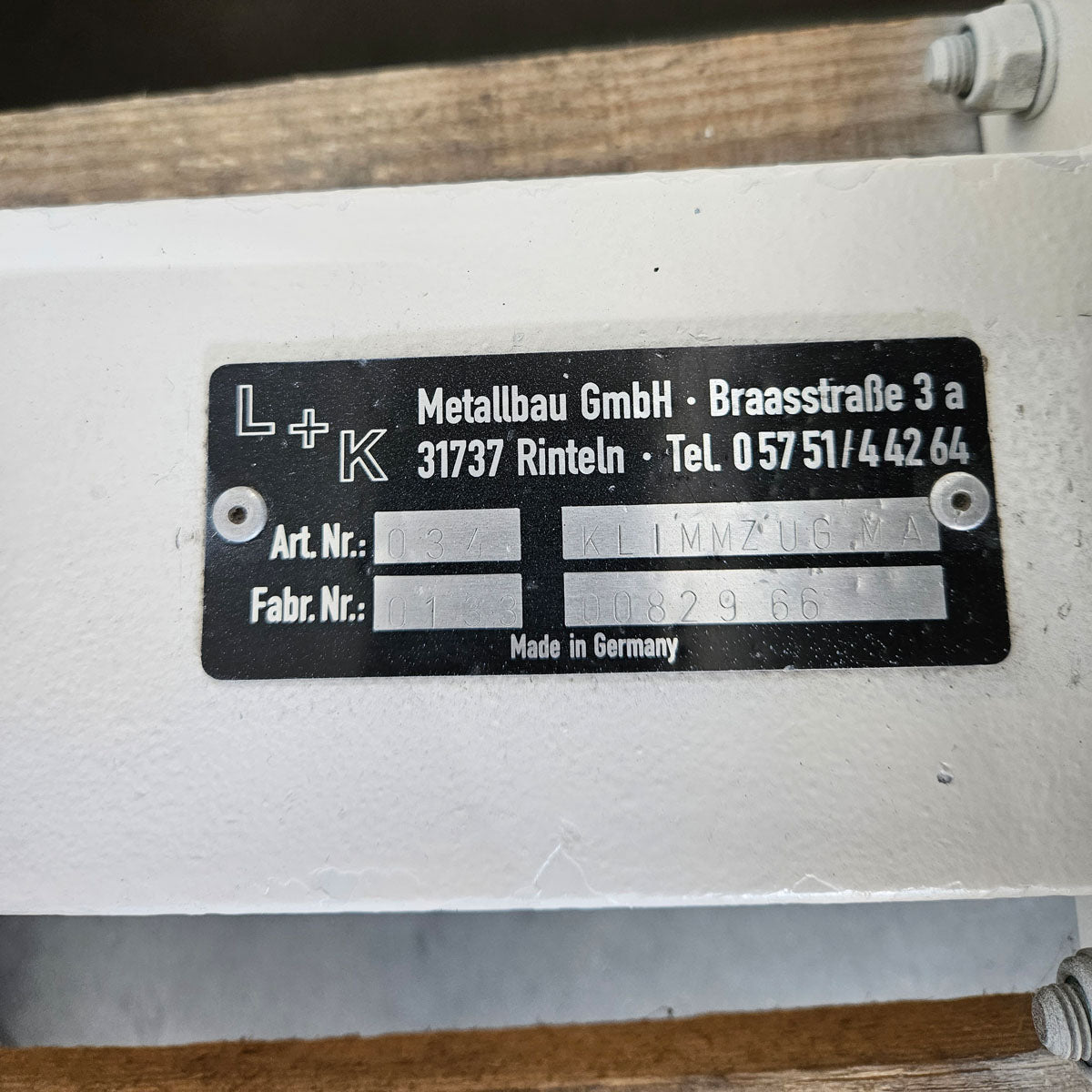 L+K Dip-Klimmzugmaschine mit Gewichtsunterstützung, Dip-Chin, Oldschool, Rahmen Weiß, gebraucht mit Gebrauchsspuren