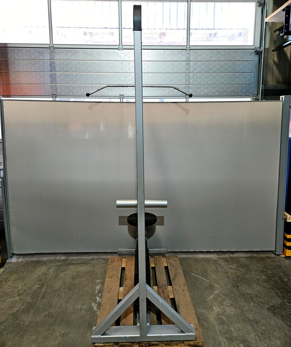 Latzug von Oben mit Karabiner, 140kg Gewichtsblock, Lat Pulldown, Oldschool Bodybuilding, Ähnlich Gym80, Galaxay, Rahmenfarbe Silber, gebraucht mit Gebrauchsspuren