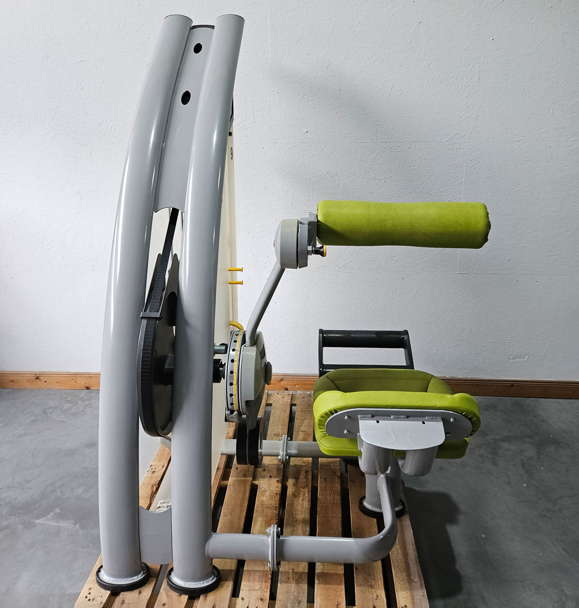 SportsArt Rückenstrecker Maschine S932 A932 N932, Back Extension, Hyperextension Machine, Rahmenfarbe Silber, gebraucht - überholter Zustand