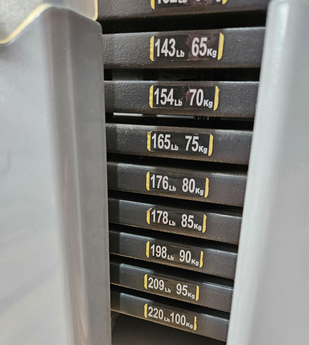 Sportsart Brustpresse DUAL S915 A915 N915, Independent Chest Press, Bankdrückmaschine Bilateral, Rahmenfarbe Silber, gebraucht - überholter Zustand