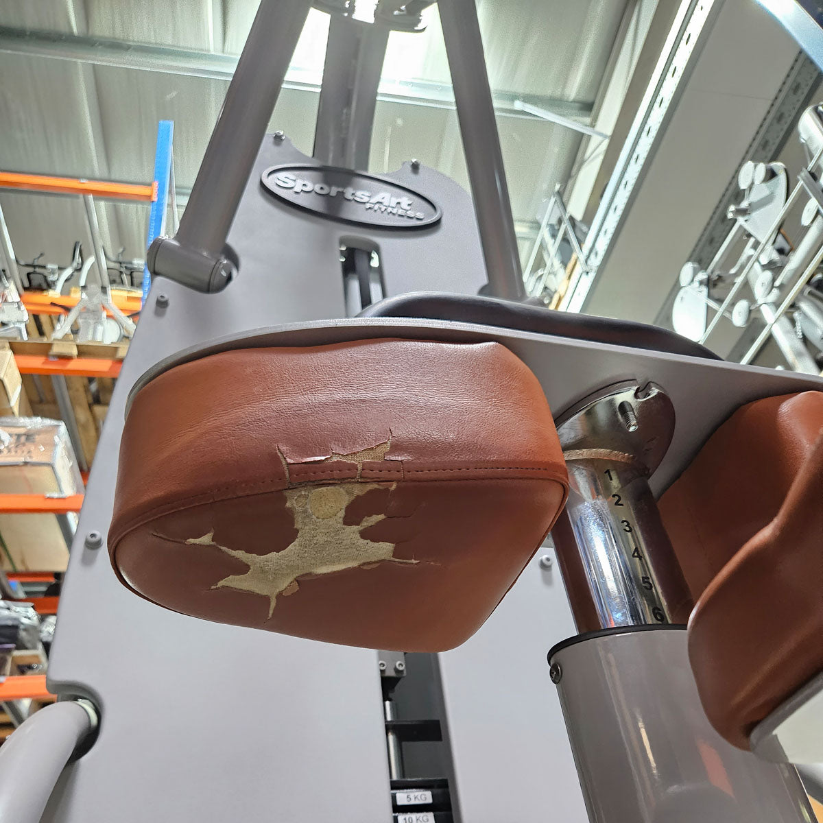 SportsArt Latzug Dual von Oben mit drehbaren Griffen S916, A916, N916 Independent Lat Pulldown, Pull Down DUAL, Rahmenfarbe Silber-Grau, gebrauchter - überholter Zustand