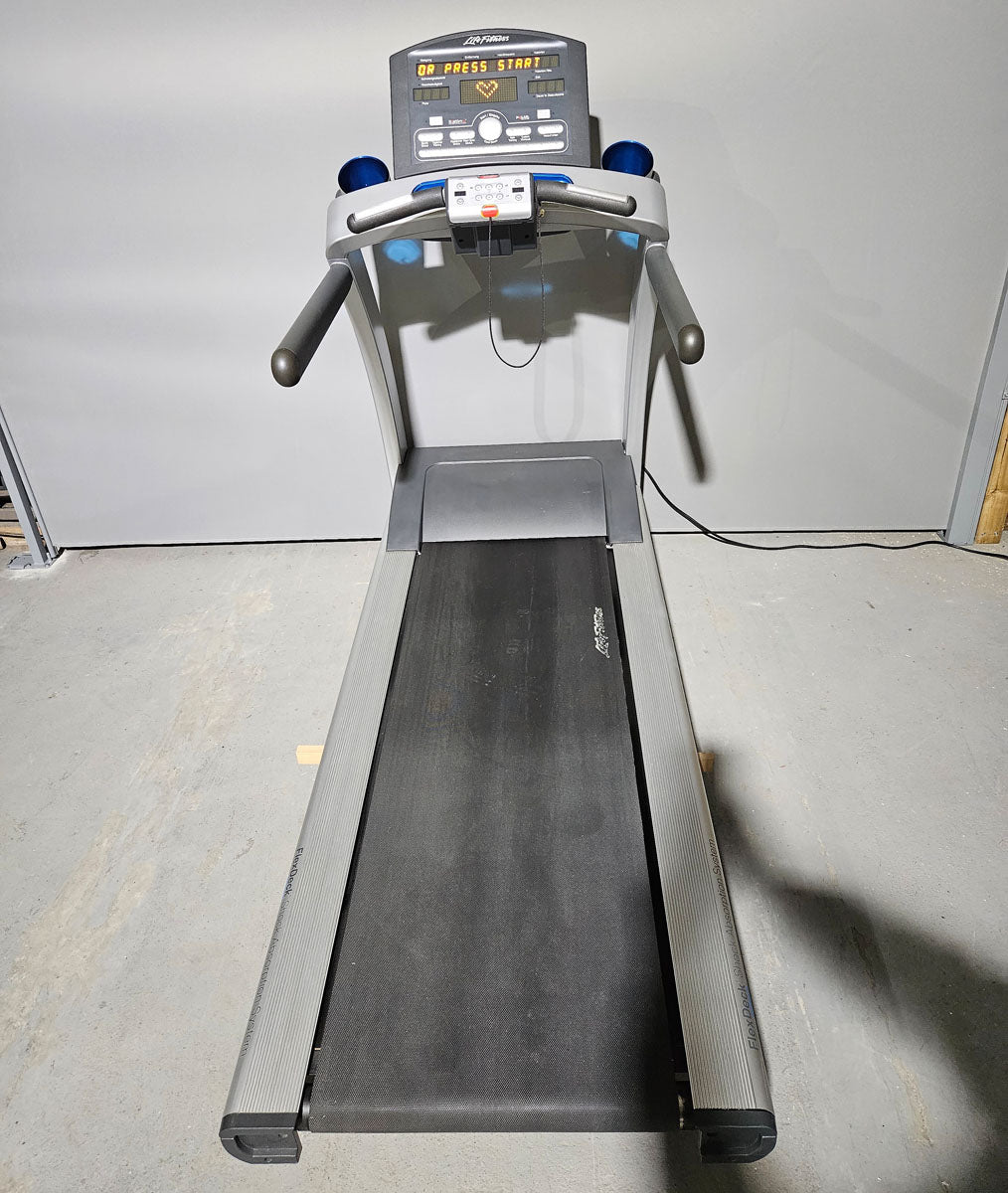 Life Fitness Laufband T7.0, gebraucht - überholter Zustand