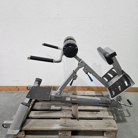 Nautilus Nitro Hyperextension, Rückenstreckerbank, 45° verstellbar, Adjustable Hip Extension F3AHE, Rahmenfarbe Silber, gebraucht - überholter Zustand