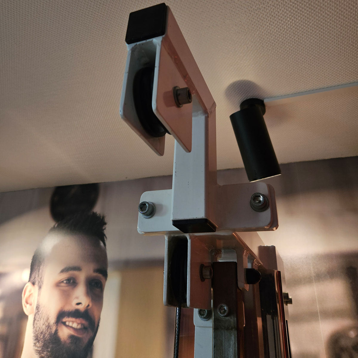 Gym80 Kabelzug höhenverstellbar, zwei Auszüge, Seilzug, Zugapparat 55kg, Rahmenfarbe Weiß, gebraucht - geprüfter Zustand mit Gebrauchsspuren