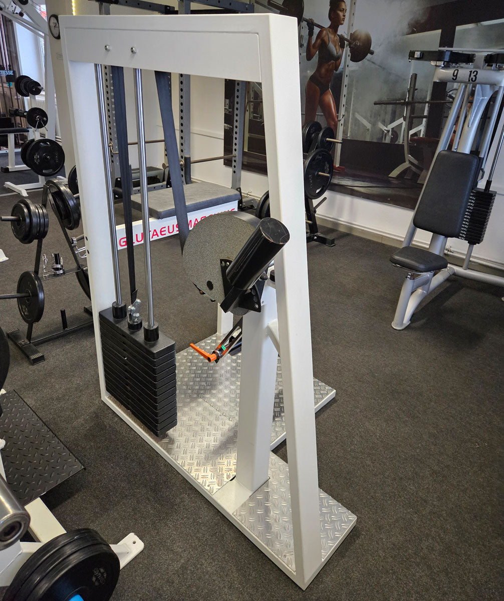 Joschko Pomaschine, Gluteusmaschine stehend, verstellbar, Glute, Rahmenfarbe Weiß, gebraucht - geprüfter Zustand mit kleinen Gebrauchsspuren