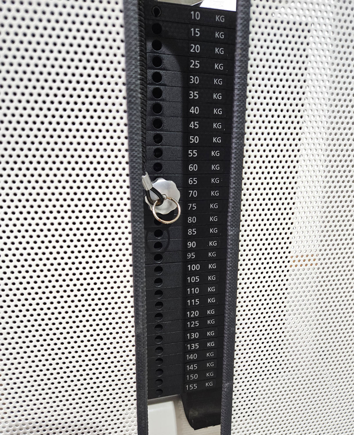 Gym80 Med80 3256 Multi Hip, Total Hip Kickmaschine, Hüftpendel, Farbe Weiß, gebraucht - überholter Zustand