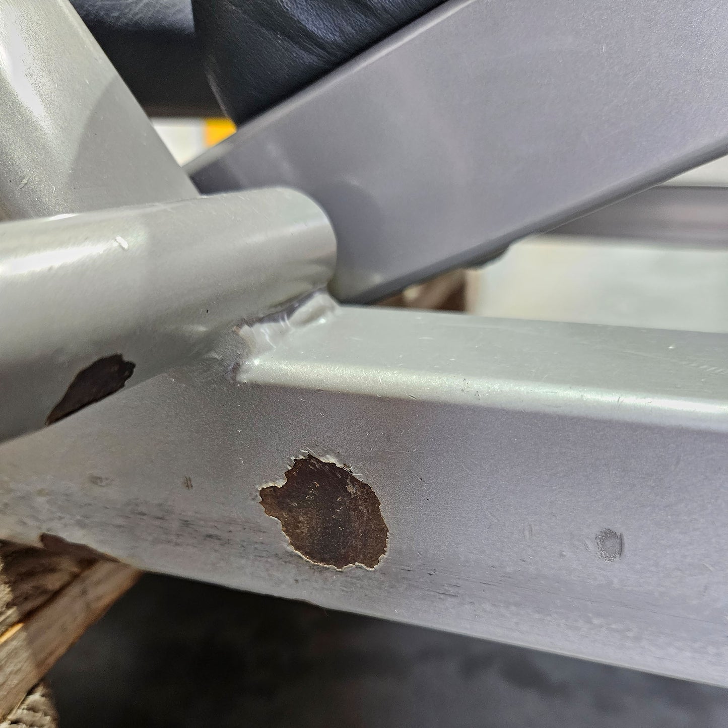 Nordic Gym Beinpresse 45 Grad, Plate loaded Leg Press, verstellbare Fußplatte, Rahmenfarbe Silber, gebraucht - geprüfter technischer Zustand mit Gebrauchsspuren