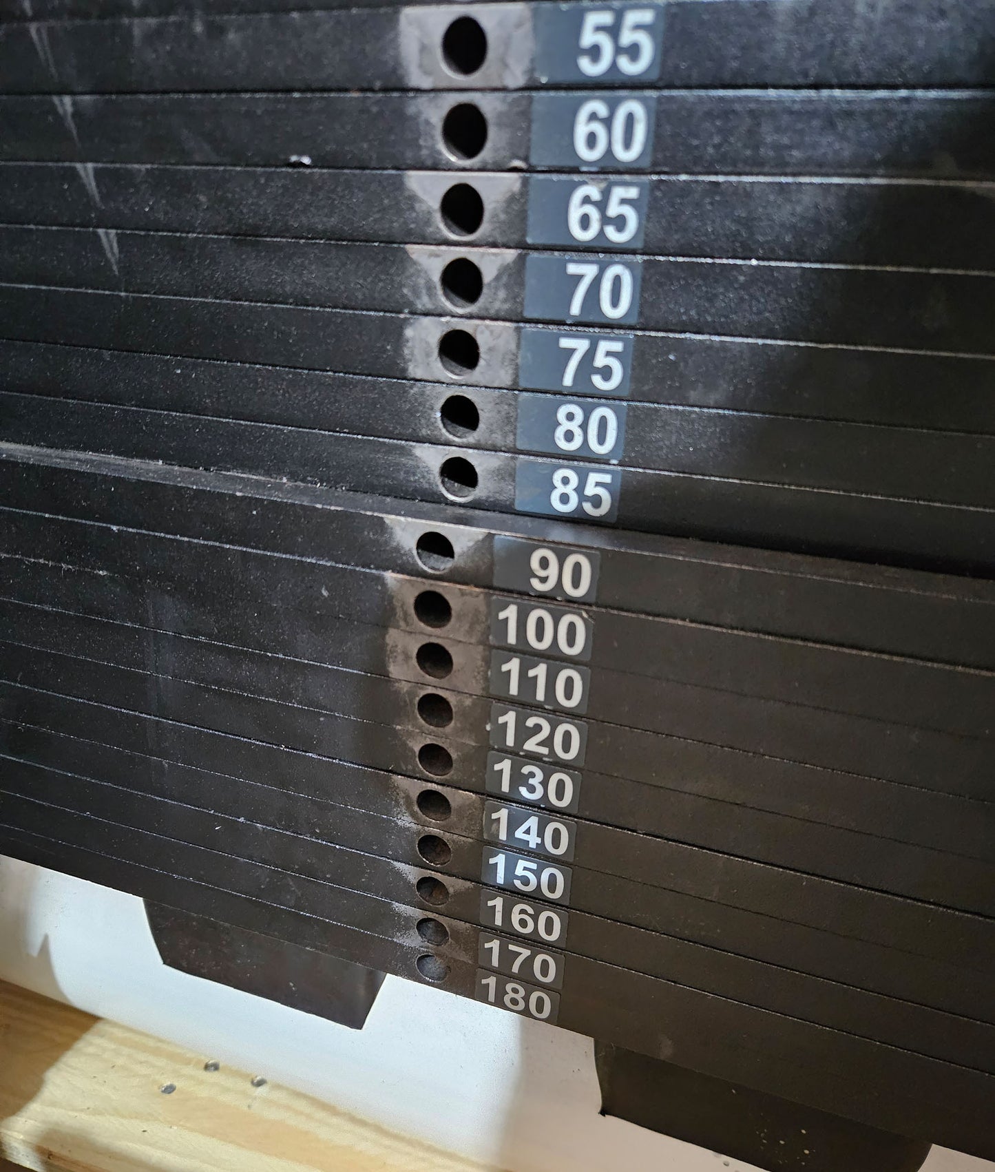 Gym80 Med80 3283 Funktionsstemme sitzend - liegend, 180kg Gewichtsblock, Beinpresse verstellbar, Farbe Weiß, gebraucht - überholter Zustand