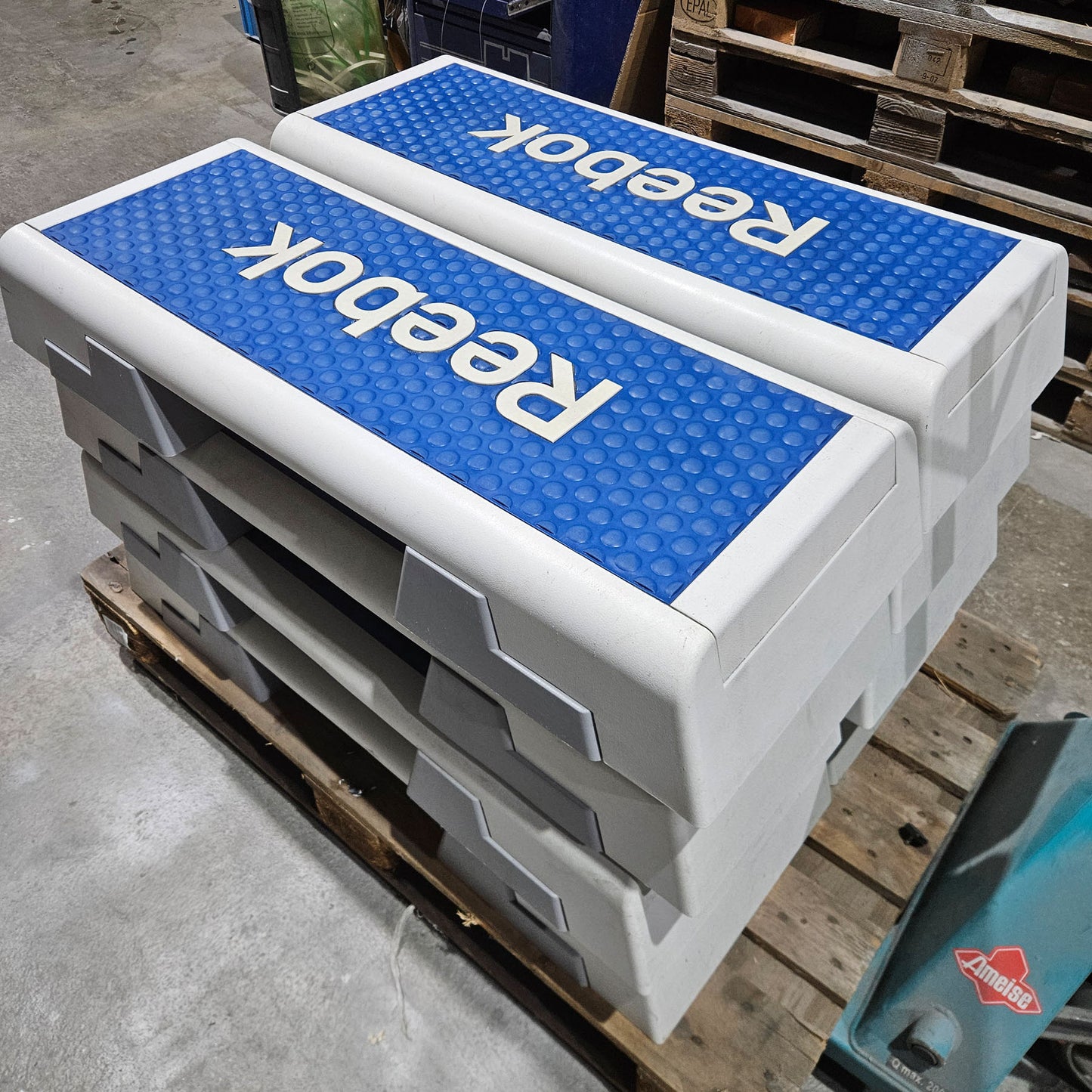 Reebok Steps / Step-Boards, 8 Stück im Set, Weiß-Blau, gebraucht - geprüfter Zustand mit Gebrauchsspuren