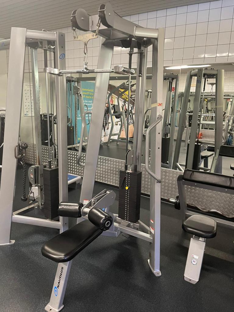 Nautilus Nitro EVO and Plus Series - Strength Training Set - 23 fitness machines and 3 benches in a set - used - TOP condition