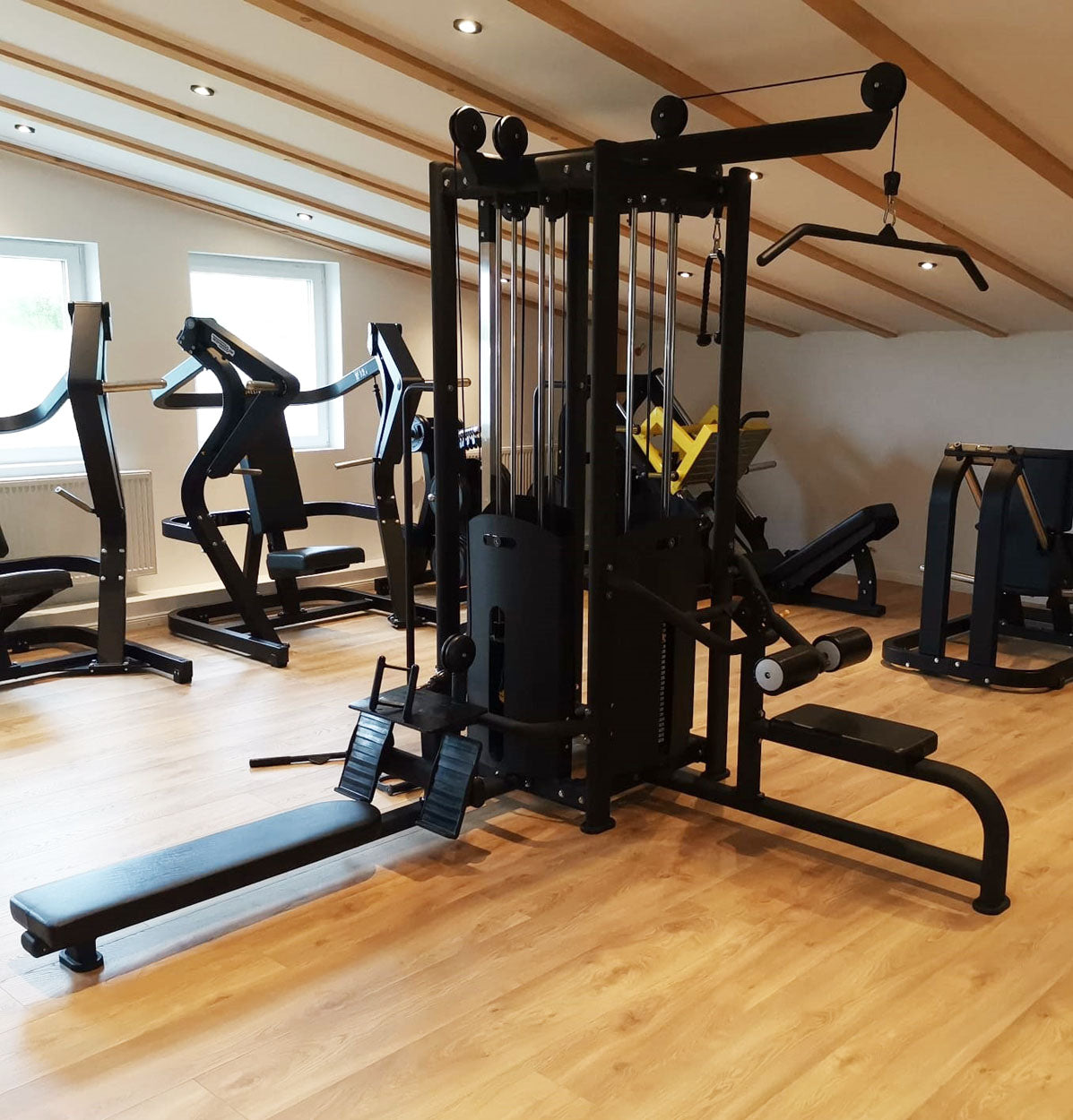 DankSport 4-station tower, 4-stack multi-station tower, 1x lat pulldown, 1x rowing machine, 1x top pulley, 1x height-adjustable cable pulley - 120 and 100 kg weight blocks - silver and black - NEW