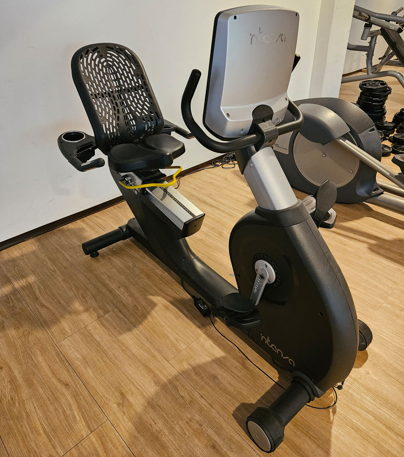 Intenza Recumbent 550 RBe, LiegeErgometer, Touch Display, gebraucht - überholter Zustand