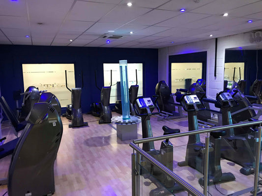 Milon Carbon Optik Zirkel Kraft Ausdauer inkl. Software und Zubehör, 12 Kraft- und Cardiogeräte, gebraucht - guter und überholter Zustand