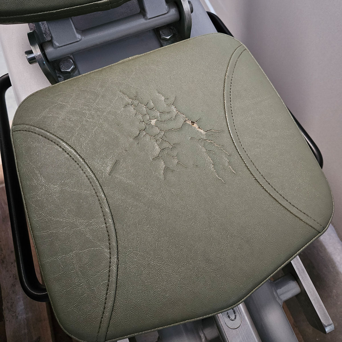 Ergo-Fit functional leg press, adjustable, 172.5 kg weight block, 4000 S MED series, MPG, rehab, frame color silver, used - refurbished condition