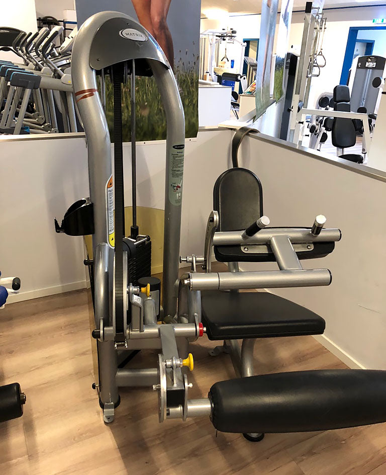 Matrix Beinbeuger sitzend und Beinstrecker im Set - 2 Geräte, Aura G3 Serie, Leg Curl und Leg Extension, Rahmenfarbe Silber, gebraucht - überholter Zustand