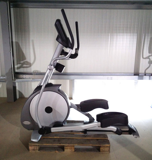 Matrix E5x Crosstrainer, Neues Modell, Elliptical Trainer, gebraucht - überholter Zustand