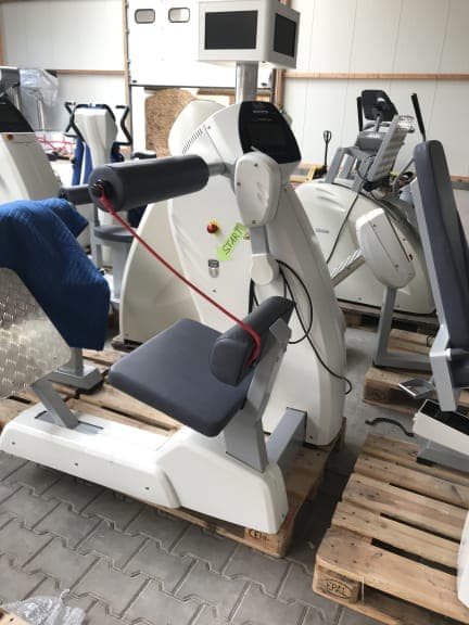 Milon Premium Kraft-Ausdauer Zirkel, Cremeweiß mit blauen Polstern, mit großer Beinpresse, guter Zustand, gebraucht und generalüberholt