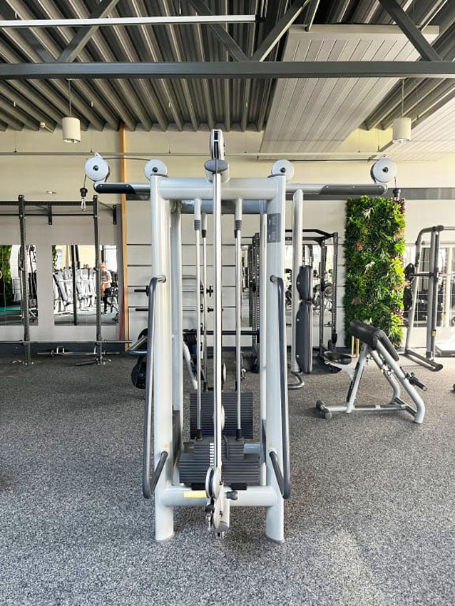 TechnoGym 13 Kraftgeräte im Set, Element Line Serie, gebraucht - überholter Zustand