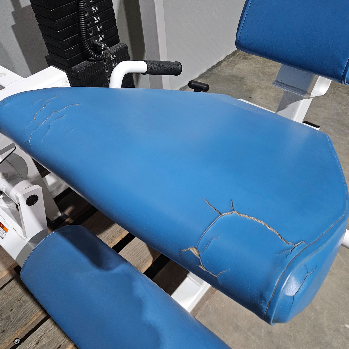 Paramount Leg Extension Model PL 2000 - Beinstrecker, Kniestrecker, Made in USA, Farbe Weiß, gebraucht - geprüfter Zustand