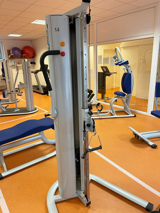 Dr. Wolff Medi-Pull 756, Seilzug höhenverstellbar, Galgen für Latzug, Freistehend mit Stativ, Farbe Silber - gebraucht - überholter Zustand