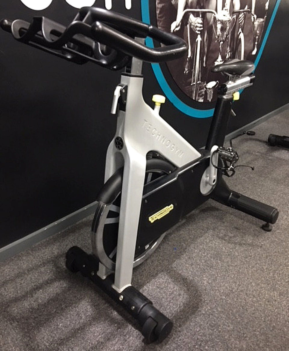 Technogym Group Cycle Ride, Indoor Cycling Bike, viele Kurs Fahrräder verfügbar, gebraucht und geprüft - Sonderpreis